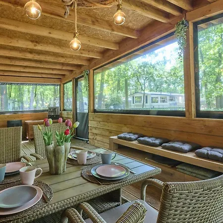 T Heische Hofje بيت للعطل